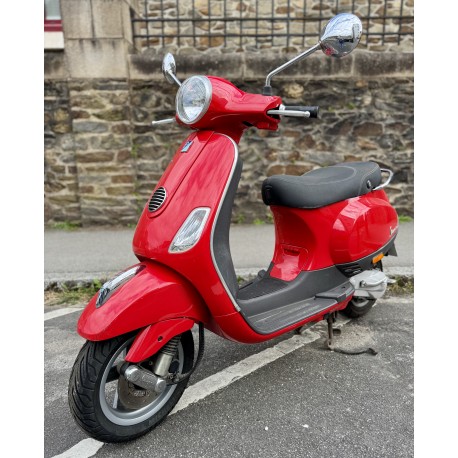 Scooter Vespa LX 50cc 2T rouge - 5090 km - Bon état - CT OK